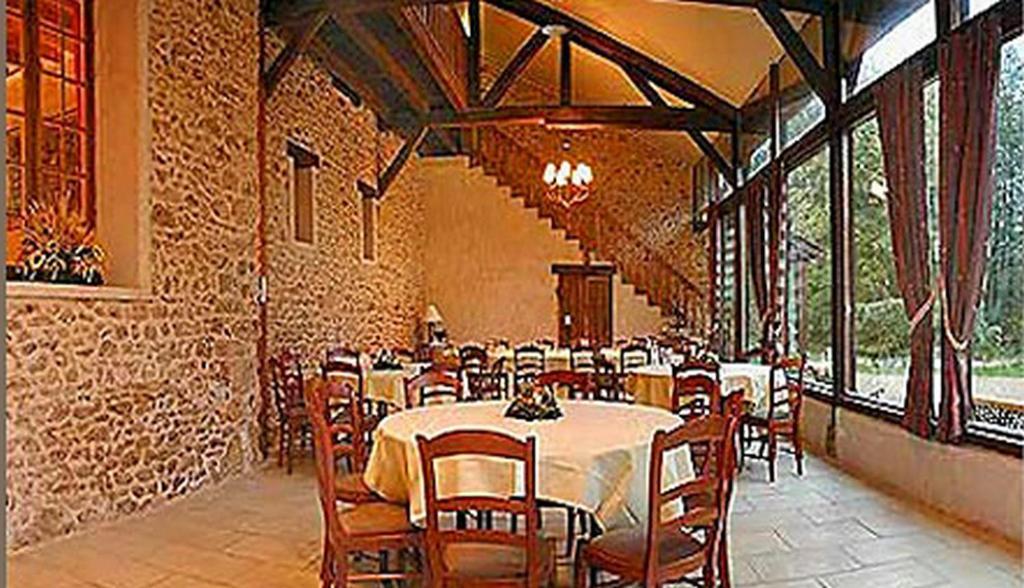 La Ferme Des Vallees Hotel Les Essarts-le-Roi Zewnętrze zdjęcie